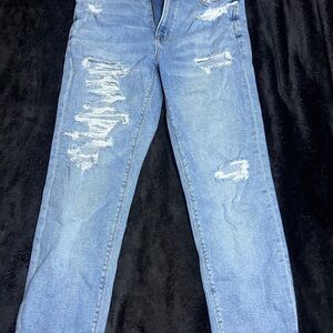 American Eagle Outfitters Mom Jeans